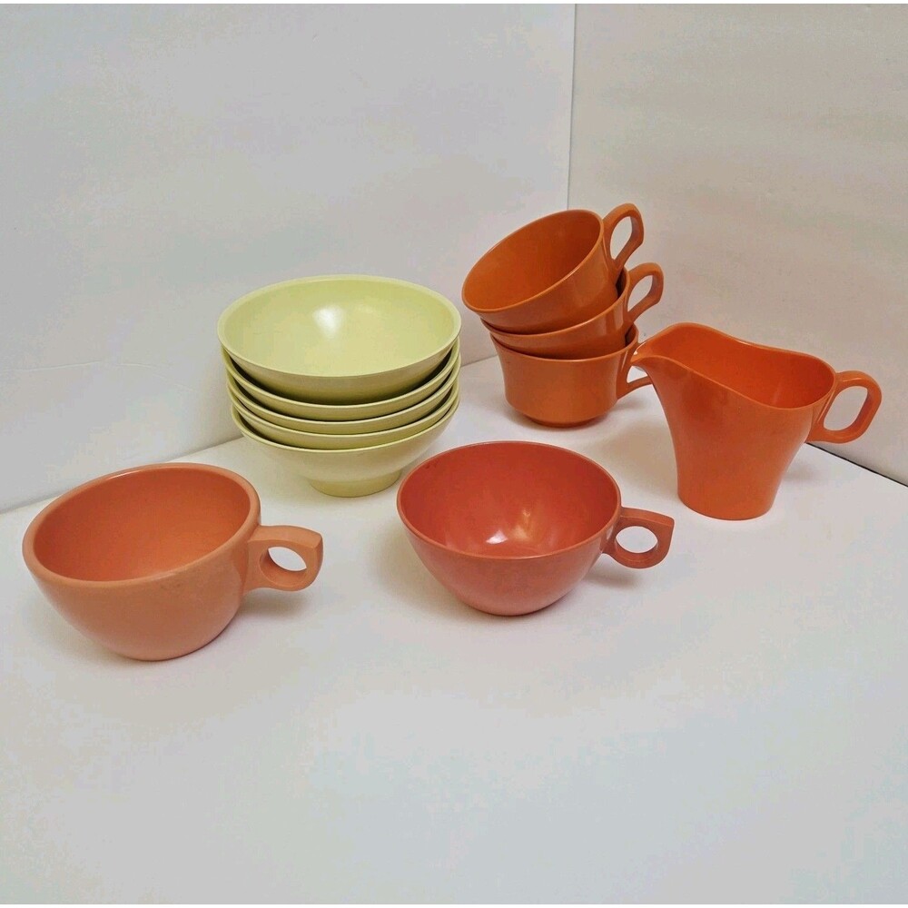 MCM Mixed Lot Melamine Dining 5 Cups 5 Sm Bowls, 1 Creamer Harvest Orange/Yellow